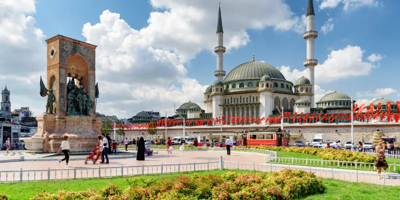 Honeymoon in Turkey - Cappadocia hot air balloons